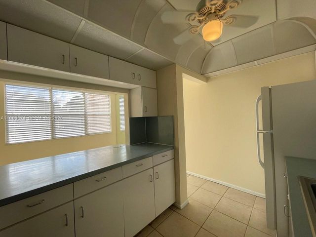 9431 Live Oak Place 203, Davie, FL 33324