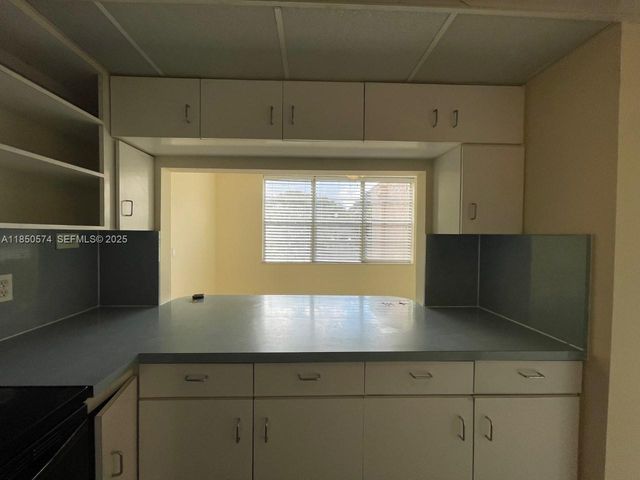 9431 Live Oak Place 203, Davie, FL 33324