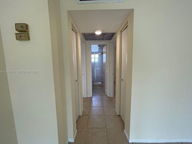 9431 Live Oak Place 203, Davie, FL 33324