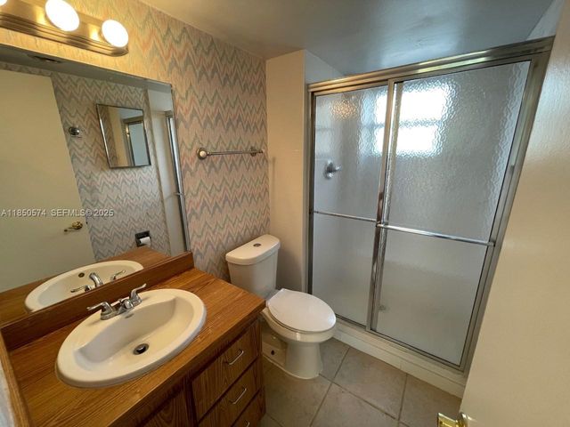 9431 Live Oak Place 203, Davie, FL 33324