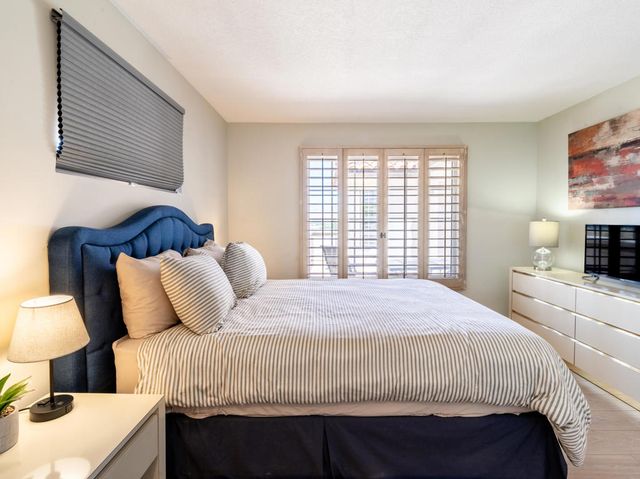 514 Desert Falls N, Palm Desert, CA 92211