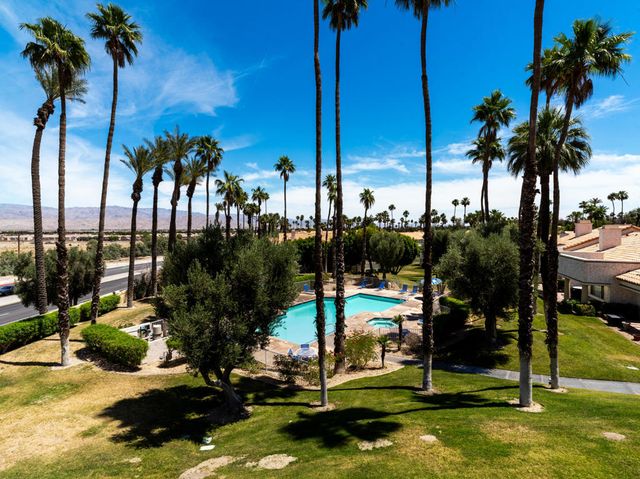 514 Desert Falls N, Palm Desert, CA 92211