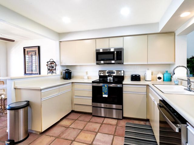 514 Desert Falls N, Palm Desert, CA 92211