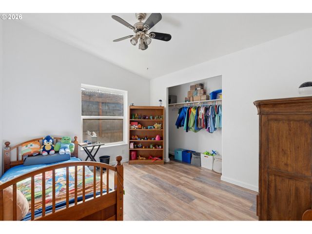 408 Ne FAULCONER St, Sheridan, OR 97378