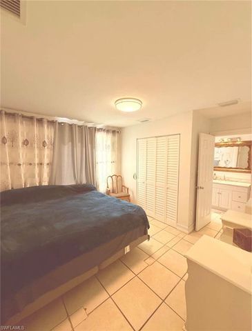 250 10th ST NE, Naples, FL 34120
