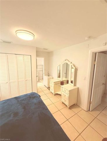 250 10th ST NE, Naples, FL 34120