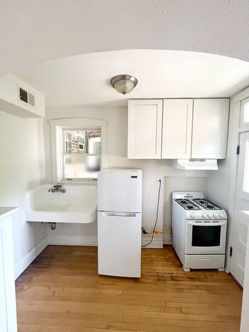 5040 W 21st Place 9, Cicero, IL 60804