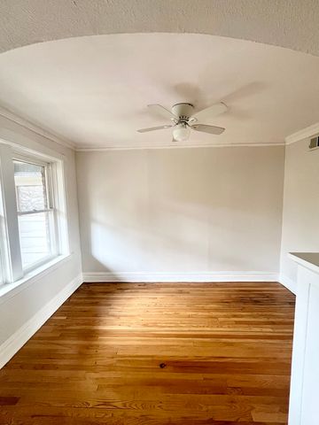 5040 W 21st Place 9, Cicero, IL 60804