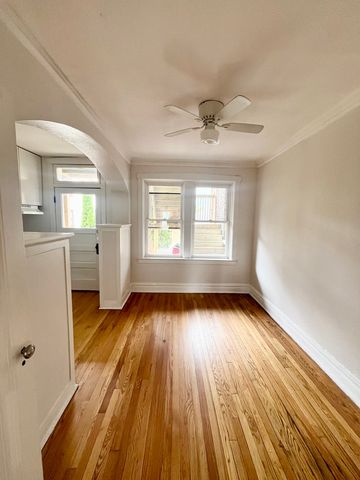 5040 W 21st Place 9, Cicero, IL 60804