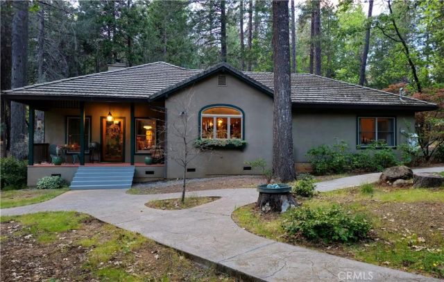 62 Hollow Oak, Chico, CA 95973