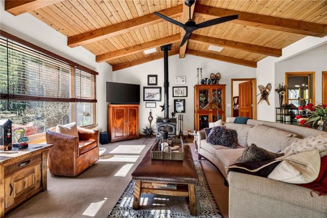 62 Hollow Oak, Chico, CA 95973