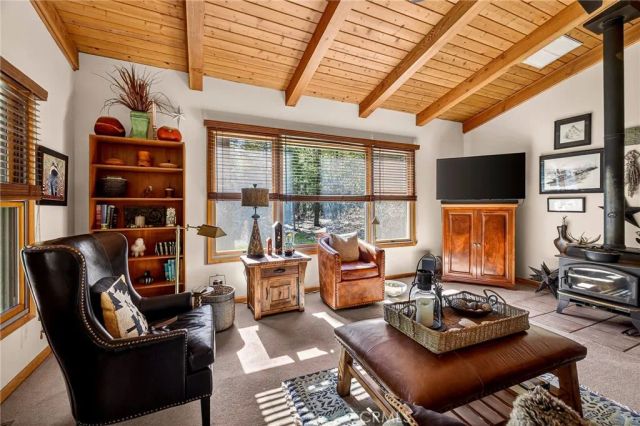 62 Hollow Oak, Chico, CA 95973