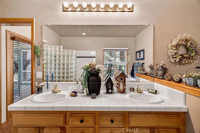 62 Hollow Oak, Chico, CA 95973