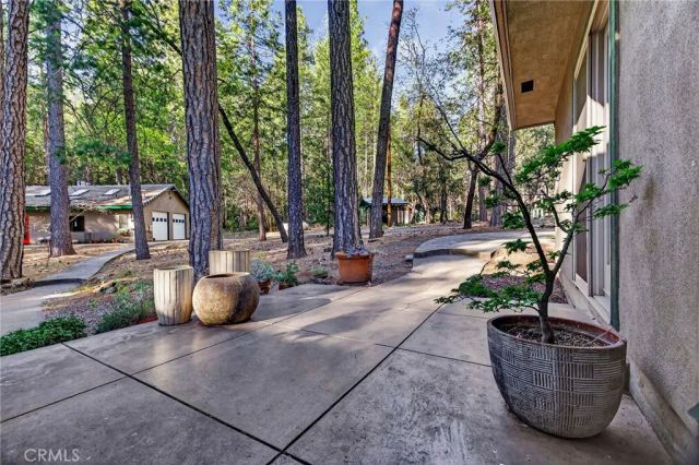 62 Hollow Oak, Chico, CA 95973