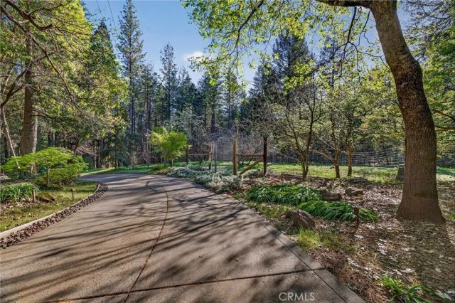 62 Hollow Oak, Chico, CA 95973