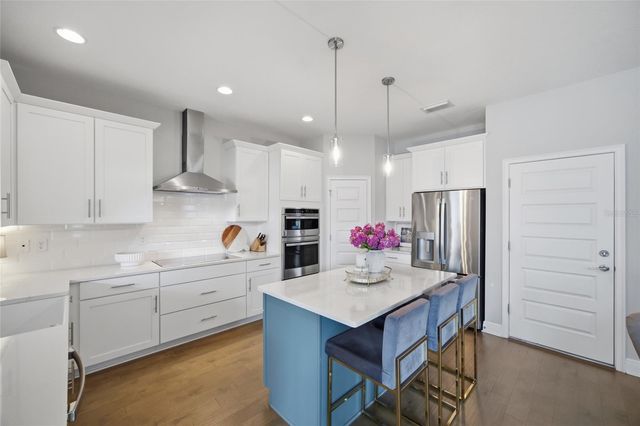 3023 W CARMEN STREET, Tampa, FL 33609
