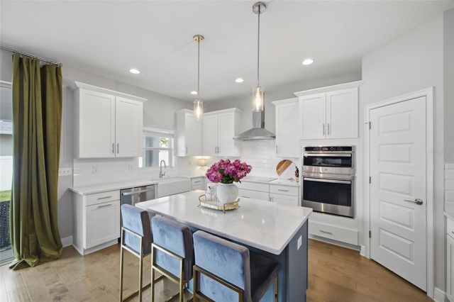 3023 W CARMEN STREET, Tampa, FL 33609