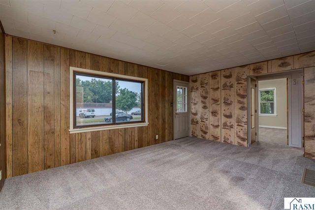 212 E Rock Street, Mankato, MN 56001