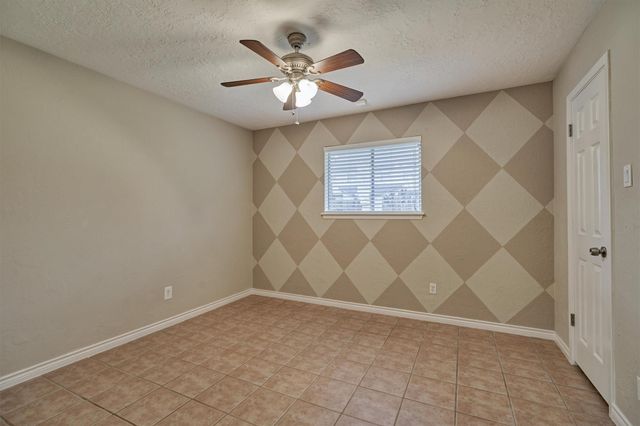 42 Devonshire Drive, Conroe, TX 77304