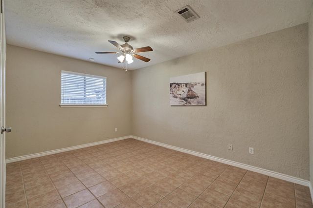 42 Devonshire Drive, Conroe, TX 77304