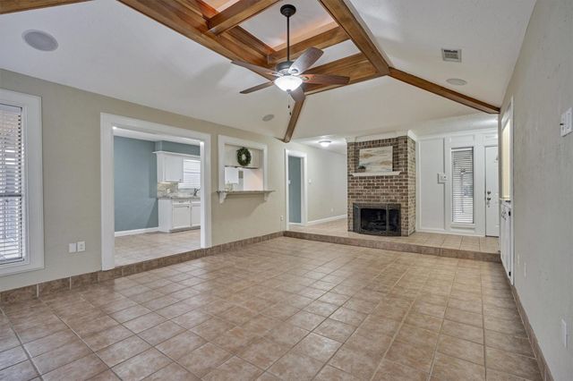 42 Devonshire Drive, Conroe, TX 77304