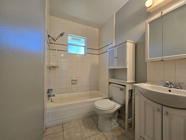 2527 Willowby Drive, Houston, TX 77008