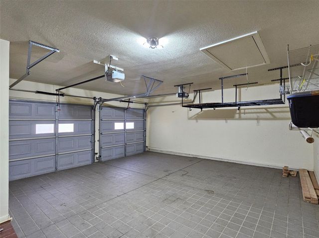 2527 Willowby Drive, Houston, TX 77008