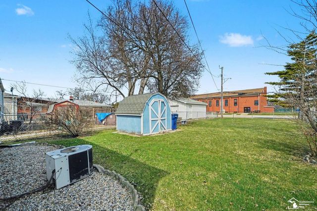 1766 White Avenue, Lincoln Park, MI 48146