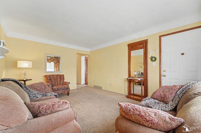 1766 White Avenue, Lincoln Park, MI 48146