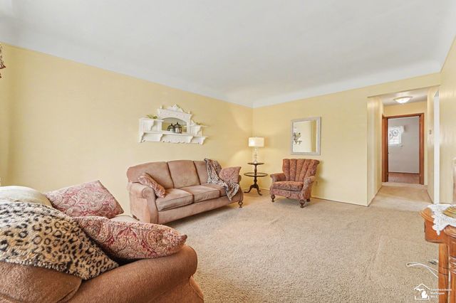 1766 White Avenue, Lincoln Park, MI 48146