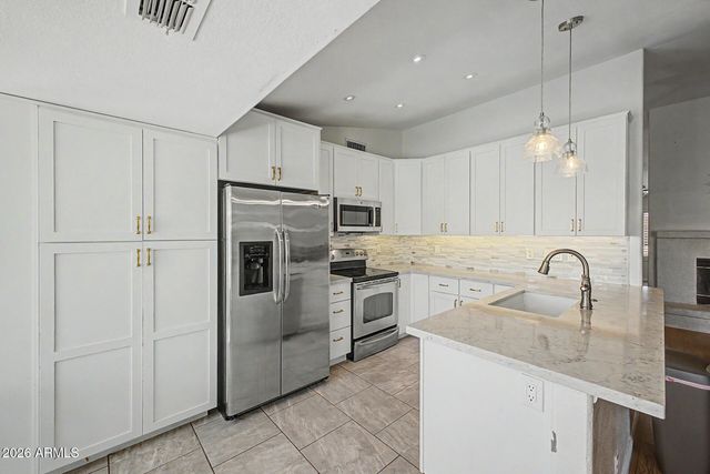 7526 W CORRINE Drive, Peoria, AZ 85381