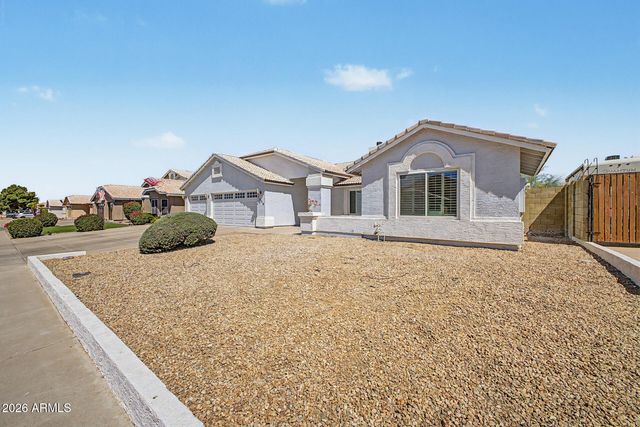 7526 W CORRINE Drive, Peoria, AZ 85381