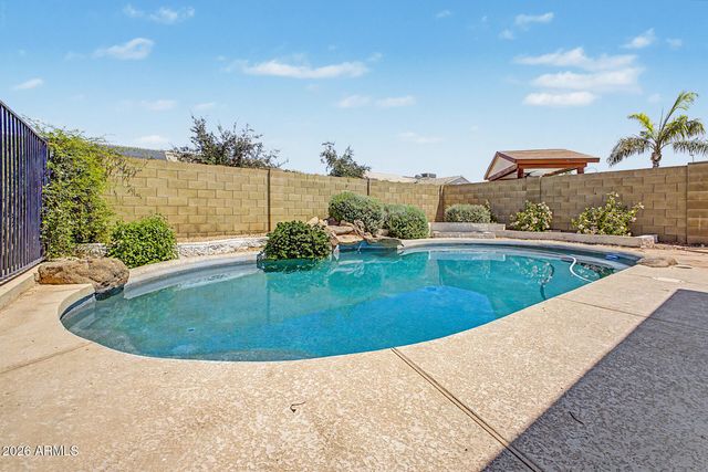 7526 W CORRINE Drive, Peoria, AZ 85381