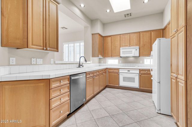 545 E Krista Way, Tempe, AZ 85284