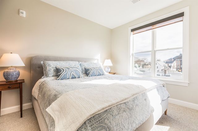 99 Foundry Pl Unit 310, Portsmouth, NH 03801