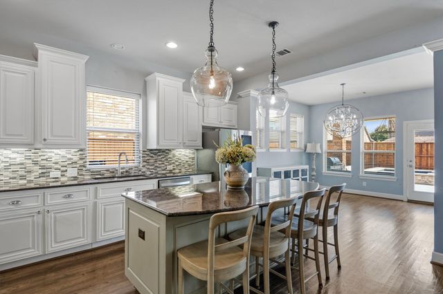 687 Dry Canyon Drive, Frisco, TX 75036