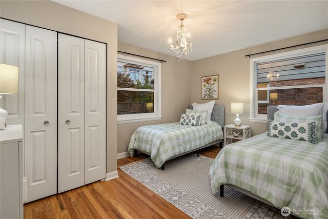4706 48th Avenue NE, Seattle, WA 98105