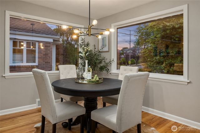 4706 48th Avenue NE, Seattle, WA 98105