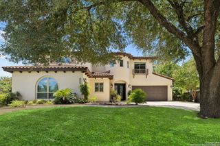 836 Canterbury Hill, Terrell Hills, TX 78209