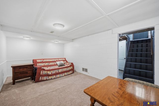 2501 S 34th Street, Lincoln, NE 68506