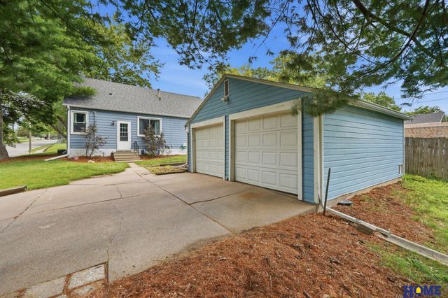 2501 S 34th Street, Lincoln, NE 68506