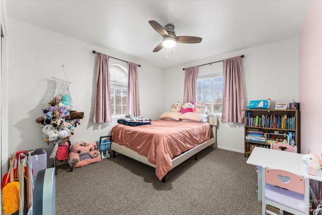 3892 E Eisenhower Dr, Meridian, ID 83642