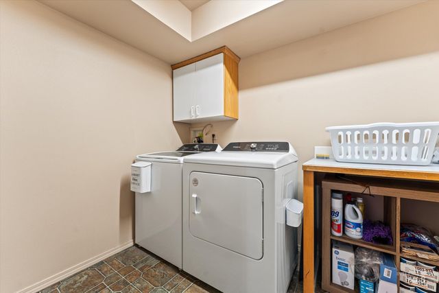 3892 E Eisenhower Dr, Meridian, ID 83642