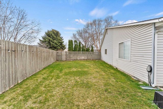 3892 E Eisenhower Dr, Meridian, ID 83642