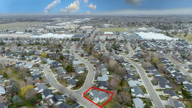 3892 E Eisenhower Dr, Meridian, ID 83642