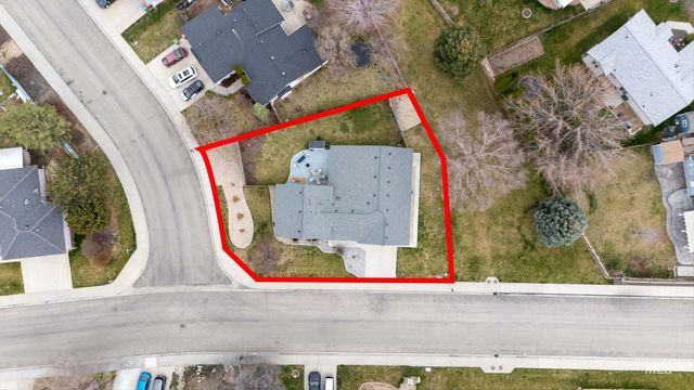 3892 E Eisenhower Dr, Meridian, ID 83642