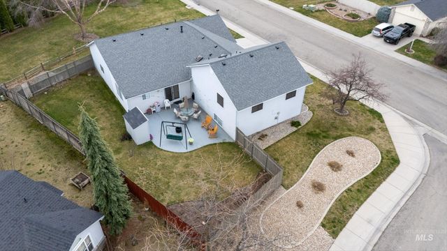 3892 E Eisenhower Dr, Meridian, ID 83642