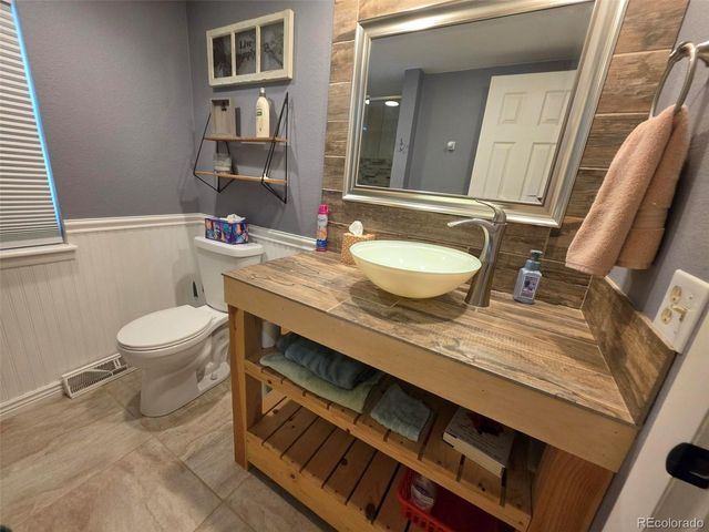 9915 W 85th Way, Arvada, CO 80005