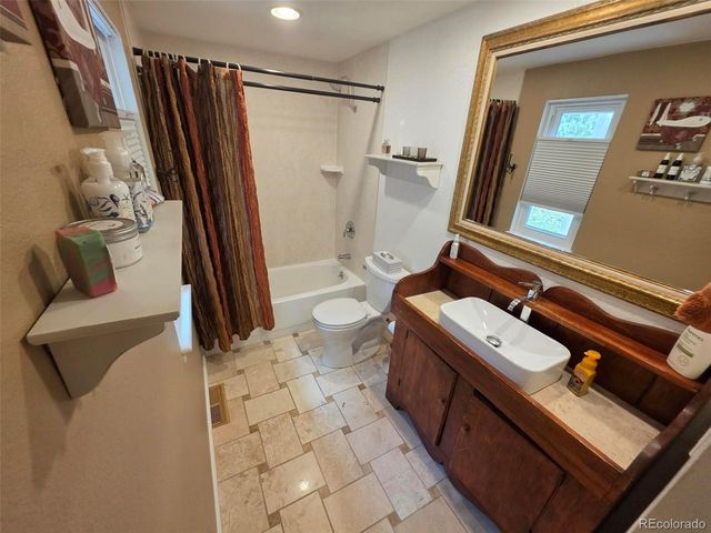 9915 W 85th Way, Arvada, CO 80005