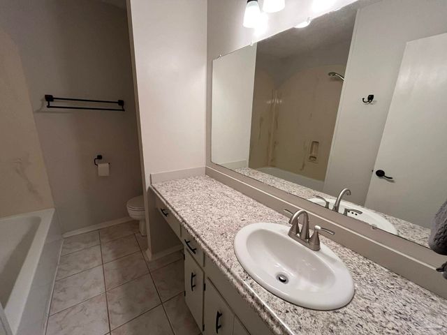 2813 Langley Ave D108, Pensacola, FL 32504